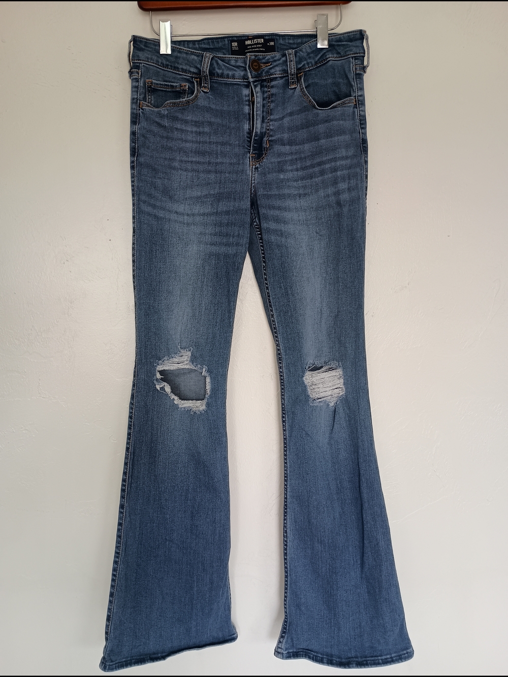 Hollister Medium Blue Distressed Flare Boot Jeans 10R 30R